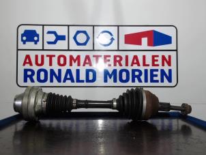 Gebruikte Aandrijfas links-voor Volkswagen Amarok Prijs € 181,50 Inclusief btw aangeboden door Automaterialen Ronald Morien B.V.