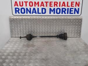 Gebruikte Steekas links-achter Audi A6 Avant Quattro (C5) 4.2 40V Prijs € 25,00 Margeregeling aangeboden door Automaterialen Ronald Morien B.V.