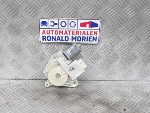 Gebruikte Motor electrisch raam Skoda Rapid Prijs € 60,00 Margeregeling aangeboden door Automaterialen Ronald Morien B.V.