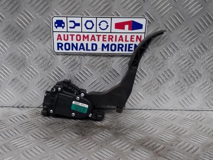 Gebruikte Gaspedaalpositie Sensor Volkswagen Fox (5Z) 1.4 16V Prijs € 35,00 Margeregeling aangeboden door Automaterialen Ronald Morien B.V.