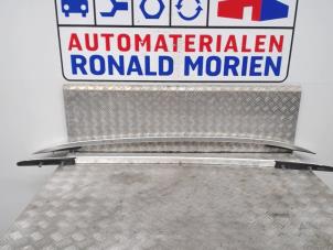 Gebruikte Roofrail set Volkswagen Polo V (6R) 1.2 TSI Prijs € 150,00 Margeregeling aangeboden door Automaterialen Ronald Morien B.V.
