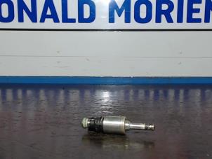 Gebruikte Injector (benzine injectie) Ford Fiesta 6 (JA8) 1.0 SCI 12V 80 Prijs € 125,00 Margeregeling aangeboden door Automaterialen Ronald Morien B.V.