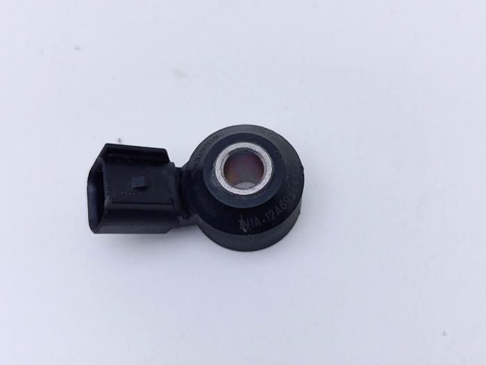 Klopsensor van een Ford Focus 3 1.0 Ti-VCT EcoBoost 12V 100 2014