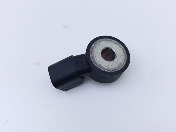 Klopsensor van een Ford Focus 3 1.0 Ti-VCT EcoBoost 12V 100 2014