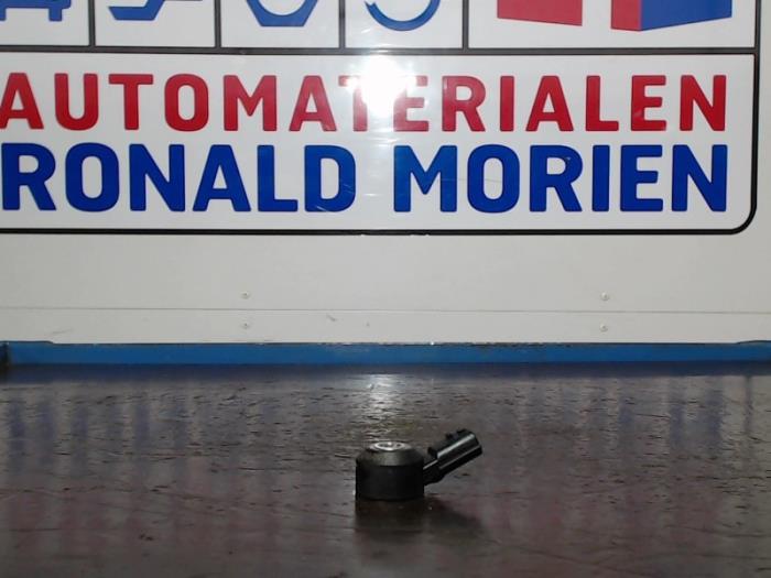 Gebruikte Klopsensor Renault Clio Prijs € 25,00 Inclusief btw aangeboden door Automaterialen Ronald Morien B.V.