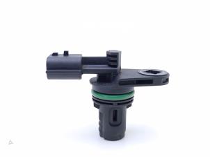 Gebruikte Nokkenas Sensor Renault Clio IV Estate/Grandtour (7R) 1.2 TCE 16V EDC Prijs € 42,35 Inclusief btw aangeboden door Automaterialen Ronald Morien B.V.