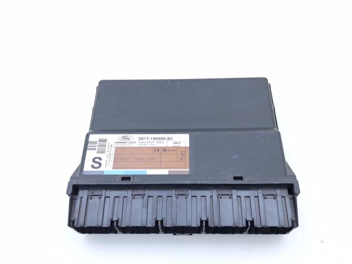 Gebruikte Module Bodycontrol Ford Mondeo III 1.8 16V Prijs € 18,00 Margeregeling aangeboden door Automaterialen Ronald Morien B.V.