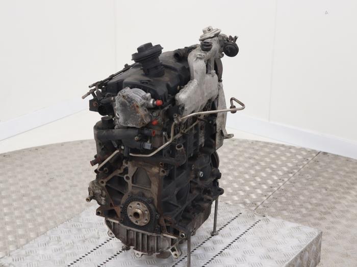 Motor van een Skoda Fabia (6Y5) 1.9 TDi 2001