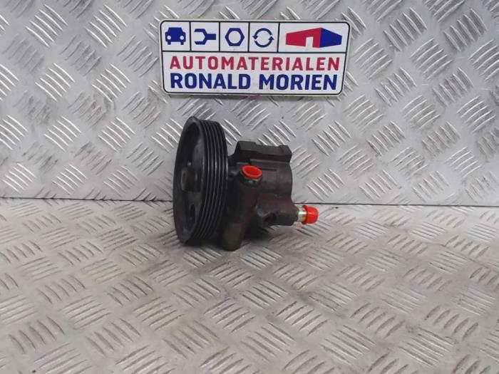 Gebruikte Servopomp Renault Kangoo (KC) 1.6 16V Prijs € 60,00 Margeregeling aangeboden door Automaterialen Ronald Morien B.V.