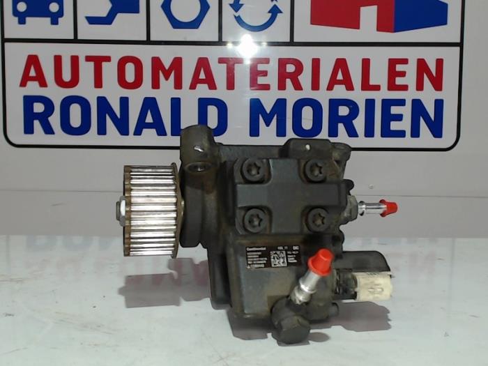 Gebruikte Dieselpomp Mercedes A (W176) 1.5 A-180 CDI, A-180d 16V Prijs € 99,00 Margeregeling aangeboden door Automaterialen Ronald Morien B.V.