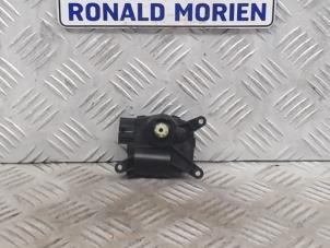 Gebruikte Kachelklep Motor Ford Focus 3 Wagon Prijs € 20,00 Margeregeling aangeboden door Automaterialen Ronald Morien B.V.