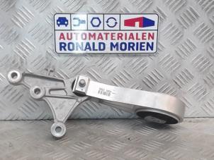 Gebruikte Versnellingsbak Steun Opel Karl Prijs € 15,00 Margeregeling aangeboden door Automaterialen Ronald Morien B.V.