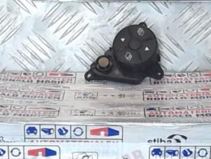 Gebruikte Schakelaar (diversen) Mercedes Sprinter 3,5t (906.13/906.23) Prijs € 50,00 Margeregeling aangeboden door Automaterialen Ronald Morien B.V.