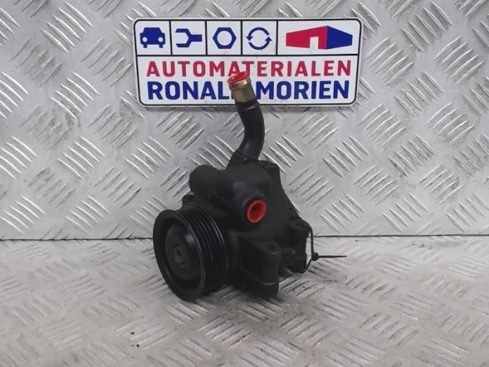 Gebruikte Pomp Servo Ford Fusion 1.6 16V Prijs € 90,00 Margeregeling aangeboden door Automaterialen Ronald Morien B.V.