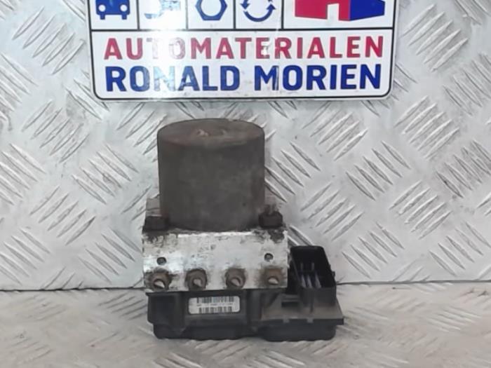 Gebruikte ABS Pomp Ford Transit 2.4 TDCi 16V Prijs € 95,00 Margeregeling aangeboden door Automaterialen Ronald Morien B.V.