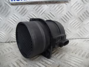 Gebruikte Luchtmassameter Volkswagen Sharan (7N) 2.0 TDI 16V 4Motion Prijs € 15,00 Margeregeling aangeboden door Automaterialen Ronald Morien B.V.