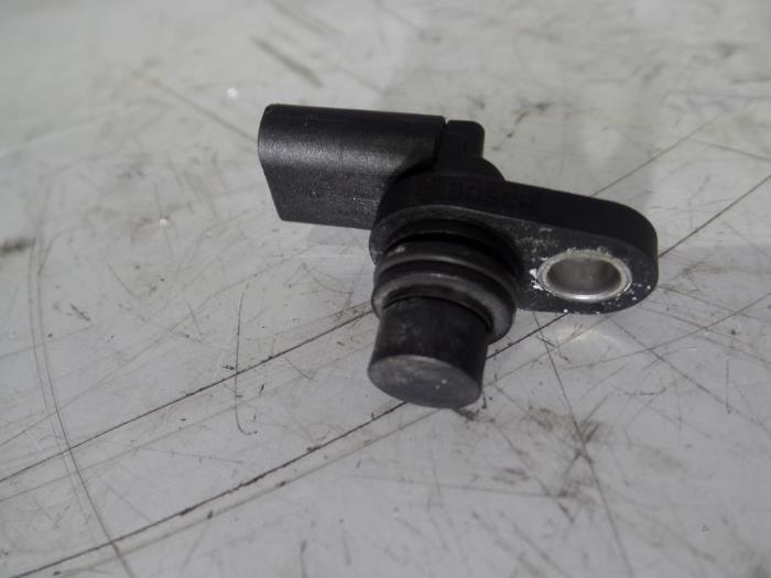 Nokkenas Sensor van een Mercedes-Benz A (W176) 1.6 A-200 16V 2013