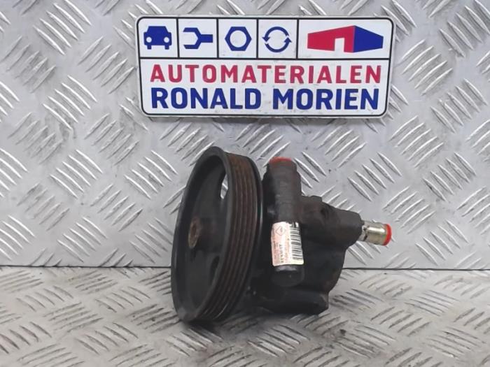 Gebruikte Stuurpomp Renault Kangoo Express (FC) 1.5 dCi 80 Prijs € 70,00 Margeregeling aangeboden door Automaterialen Ronald Morien B.V.