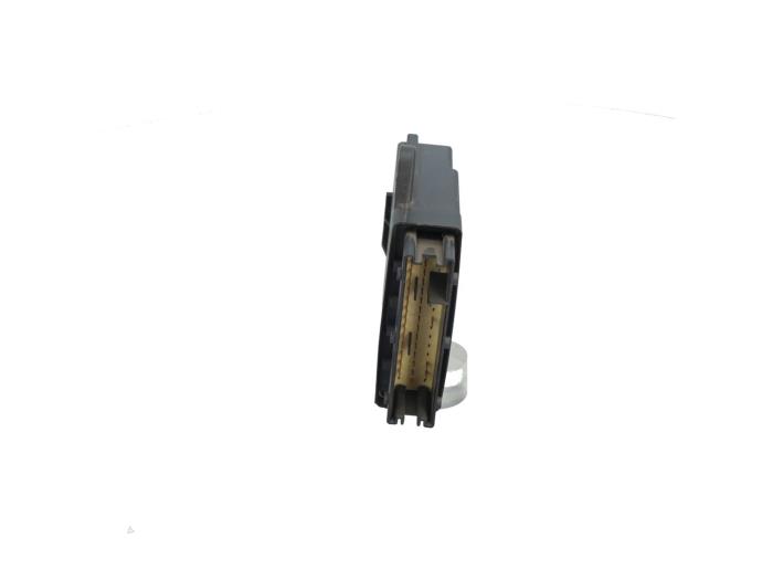Gebruikte Computer Diversen Opel Vectra C GTS 1.8 16V Prijs € 65,00 Margeregeling aangeboden door Automaterialen Ronald Morien B.V.