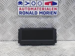 Gebruikte Display Multi Media regelunit Opel Mokka Prijs € 150,00 Margeregeling aangeboden door Automaterialen Ronald Morien B.V.