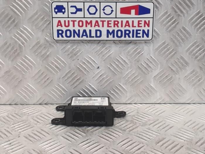 Gebruikte PDC Module Opel Mokka/Mokka X X 1.6 16V 4x2 Prijs € 10,00 Margeregeling aangeboden door Automaterialen Ronald Morien B.V.