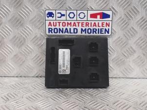 Gebruikte Computer Body Control Audi A5 (8T3) 3.2 FSI V6 24V Prijs € 80,00 Margeregeling aangeboden door Automaterialen Ronald Morien B.V.