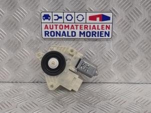 Gebruikte Motor electrisch raam Skoda Rapid 1.4 TDI 12V Prijs € 50,00 Margeregeling aangeboden door Automaterialen Ronald Morien B.V.