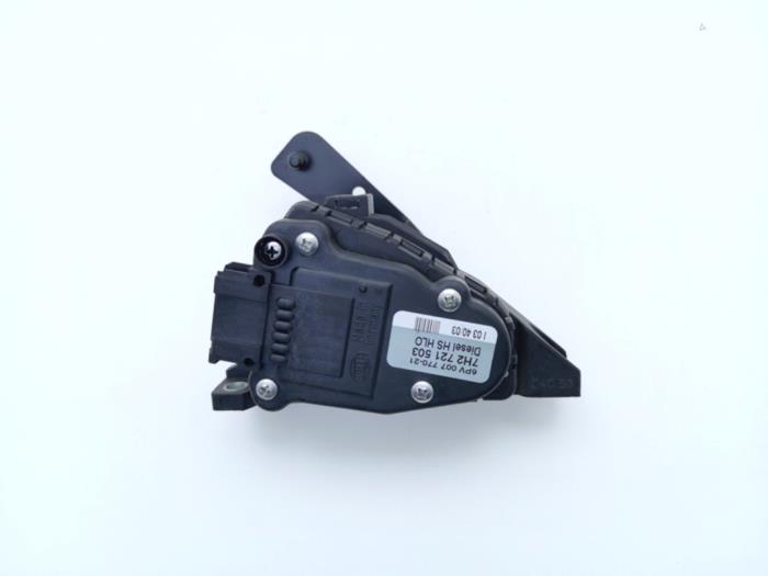 Gebruikte Sensor Gaspedaalpositie Volkswagen Transporter T5 1.9 TDi Prijs € 25,00 Inclusief btw aangeboden door Automaterialen Ronald Morien B.V.