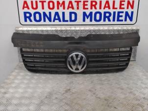 Gebruikte Grille Volkswagen Transporter Prijs € 35,00 Margeregeling aangeboden door Automaterialen Ronald Morien B.V.