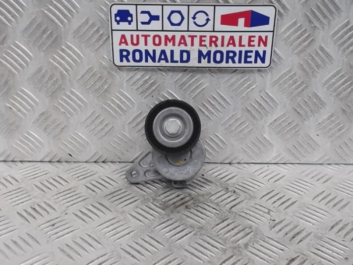 Gebruikte Spanner multiriem Volkswagen Golf VII (AUA) 1.6 TDI 16V Prijs € 20,00 Margeregeling aangeboden door Automaterialen Ronald Morien B.V.