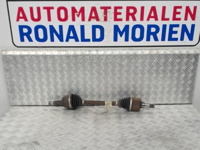 Gebruikte Steekas links-voor Ford Fiesta 6 (JA8) 1.0 EcoBoost 12V 125 Prijs € 20,00 Margeregeling aangeboden door Automaterialen Ronald Morien B.V.