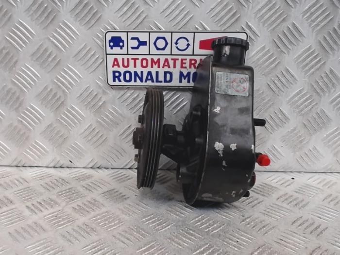 Gebruikte Servopomp Renault Megane (BA) 1.6i ,Easy Prijs € 95,00 Margeregeling aangeboden door Automaterialen Ronald Morien B.V.