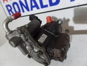 Gebruikte Dieselpomp Volkswagen Golf VI (5K1) 2.0 TDI 16V Prijs € 195,00 Margeregeling aangeboden door Automaterialen Ronald Morien B.V.