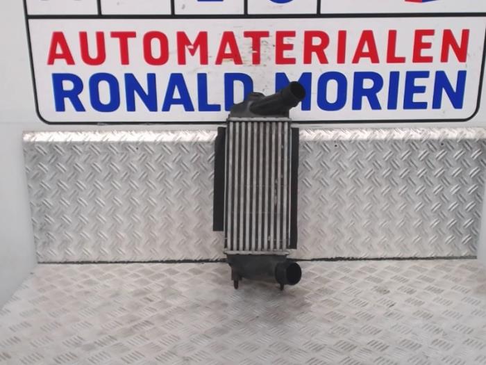Gebruikte Intercooler Ford Fiesta 6 (JA8) 1.0 EcoBoost 12V Sport Prijs € 50,00 Margeregeling aangeboden door Automaterialen Ronald Morien B.V.