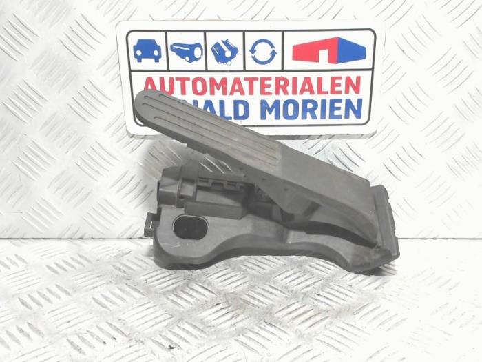 Gebruikte Gaspedaalpositie Sensor Volkswagen Golf VI (5K1) 1.6 TDI 16V Prijs € 19,00 Margeregeling aangeboden door Automaterialen Ronald Morien B.V.