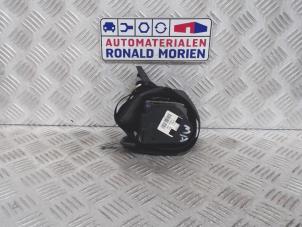 Gebruikte Veiligheidsgordel midden-achter Audi A8 (D3) 4.0 TDI V8 32V Quattro Prijs € 45,00 Margeregeling aangeboden door Automaterialen Ronald Morien B.V.