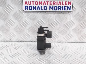 Gebruikte Omvormer Audi A8 (D3) 4.0 TDI V8 32V Quattro Prijs € 30,00 Margeregeling aangeboden door Automaterialen Ronald Morien B.V.