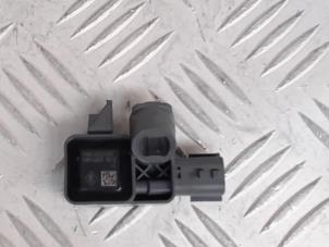 Gebruikte Sensor Airbag Renault Megane III Berline (BZ) 1.5 dCi 110 Prijs € 25,00 Margeregeling aangeboden door Automaterialen Ronald Morien B.V.