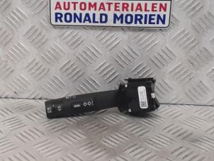 Gebruikte Schakelaar Richtingaanwijzer Opel Meriva Prijs € 10,00 Margeregeling aangeboden door Automaterialen Ronald Morien B.V.