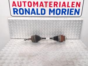 Gebruikte Homokineetas links-voor Volkswagen Transporter T5 2.5 TDi PF Prijs € 75,00 Margeregeling aangeboden door Automaterialen Ronald Morien B.V.