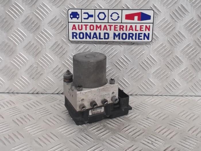 Gebruikte ABS Pomp Citroen Jumpy (G9) 1.6 HDI Prijs € 250,00 Margeregeling aangeboden door Automaterialen Ronald Morien B.V.