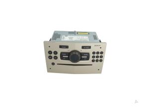 Gebruikte Radio CD Speler Opel Corsa D 1.3 CDTi 16V ecoFLEX Prijs € 29,00 Margeregeling aangeboden door Automaterialen Ronald Morien B.V.
