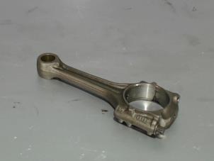 Gebruikte Drijfstang Volkswagen Golf Prijs op aanvraag aangeboden door Automaterialen Ronald Morien B.V.