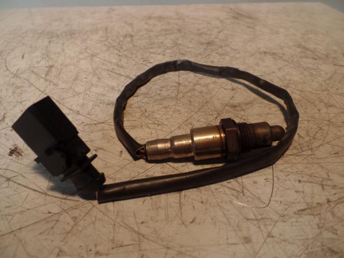 Gebruikte Lambda Sonde Audi A4 (B9) 2.0 TFSI Ultra 16V Prijs € 54,45 Inclusief btw aangeboden door Automaterialen Ronald Morien B.V.