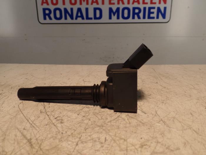 Gebruikte Bobine Volkswagen Scirocco (137/13AD) 2.0 TSI 16V Prijs € 15,00 Margeregeling aangeboden door Automaterialen Ronald Morien B.V.