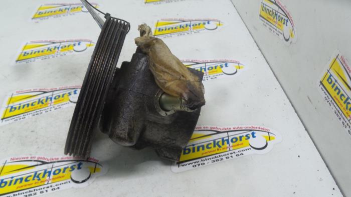 Gebruikte Servopomp Peugeot 306 Break (7E) 1.6i XR,XT,ST Prijs € 52,50 Margeregeling aangeboden door Binckhorst BV