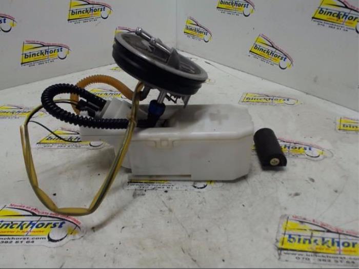 Gebruikte Tank element Pomp Nissan Primera (P11) 1.6 16V Prijs € 42,00 Margeregeling aangeboden door Binckhorst BV