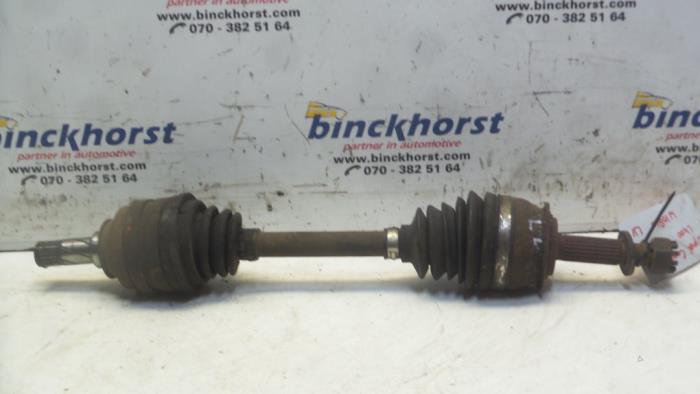 Gebruikte Steekas links-voor Opel Corsa B (73/78/79) 1.4i Swing,Joy,Sport,GLS Prijs € 31,50 Margeregeling aangeboden door Binckhorst BV