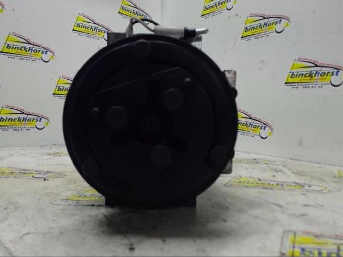 Gebruikte Pomp Airco Renault Twingo (C06) 1.2 Prijs € 40,95 Margeregeling aangeboden door Binckhorst BV