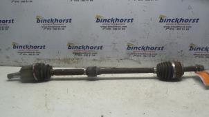 Gebruikte Steekas rechts-voor Mitsubishi Lancer Wagon (CS/CT) 1.6 16V Prijs € 84,00 Margeregeling aangeboden door Binckhorst BV